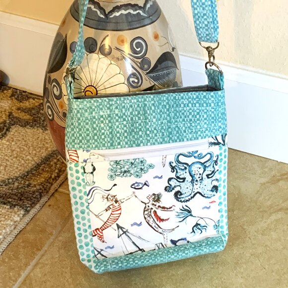Handmade Aqua Cotton Crossbody Bag with Lining and Magnetic Snap Closure - Picture 5 of 9